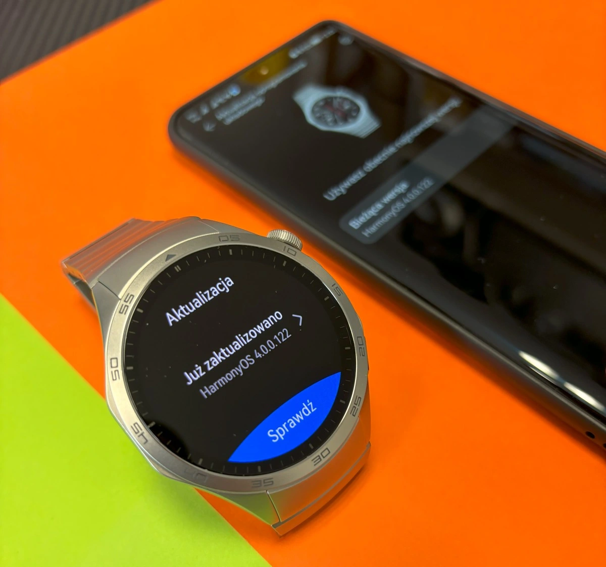 Huawei Watch GT 4 z aktualną wersją HarmonyOS