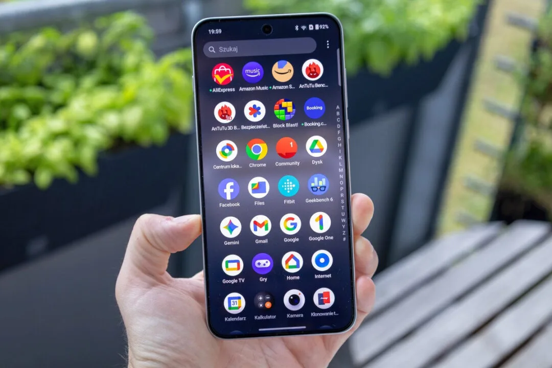 Alternatywne sklepy z aplikacjami na Androida w tarapatach. Co dalej z APK?