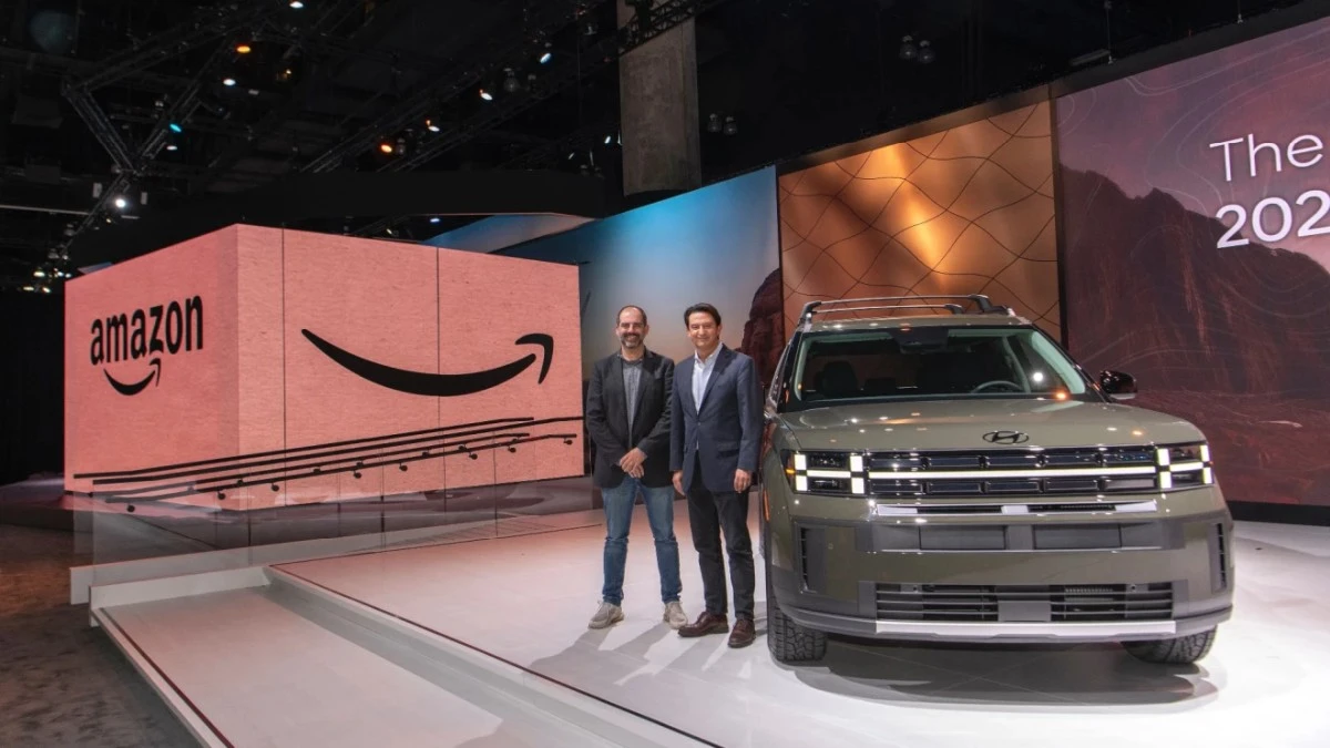 Przedstawiciele Amazon i Hyundai na LA Auto Show 2023
