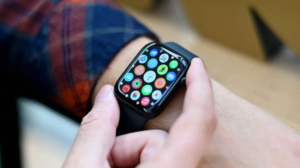 Apple Watch zaskoczy? Zegarek ma zyskać kamery i coś jeszcze