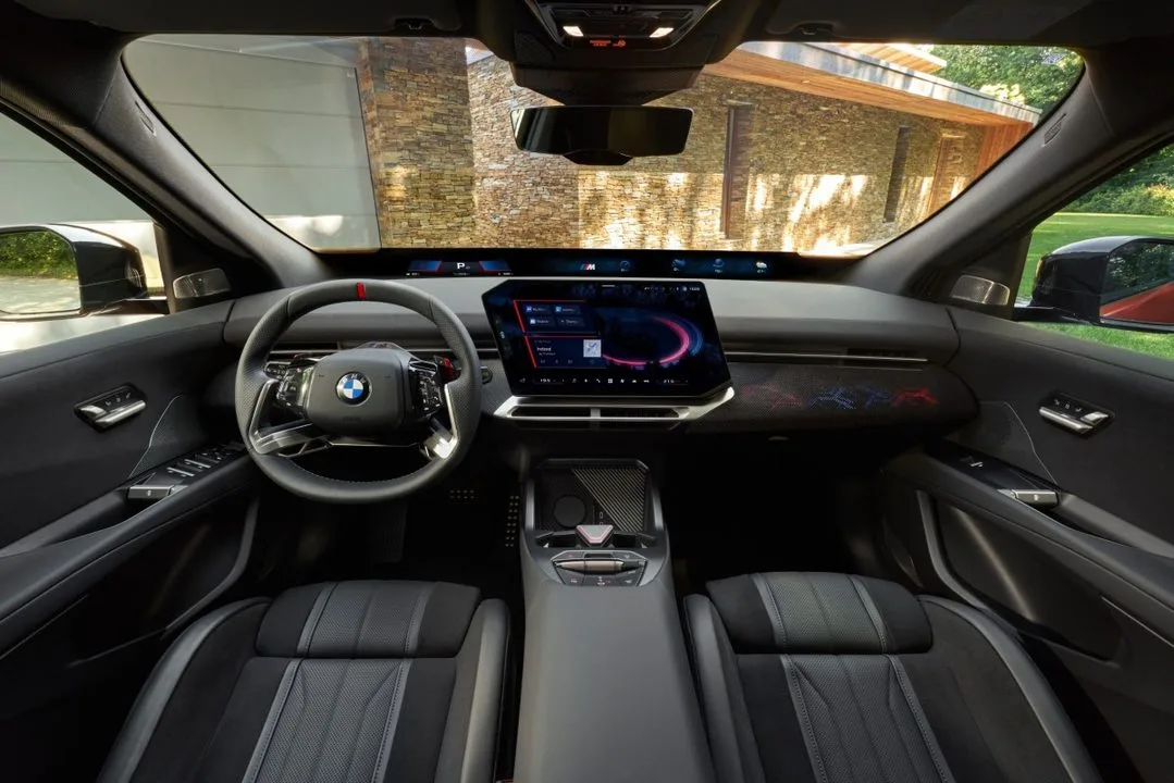 BMW iX4 M60 xDrive: wnętrze