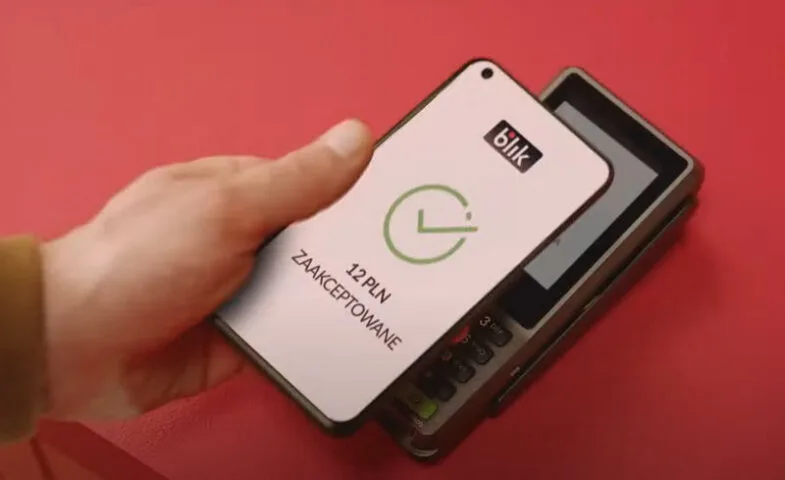 Świetne wieści dla użytkowników smartfonów Huawei. Płatności zbliżeniowe w kolejnych polskich bankach