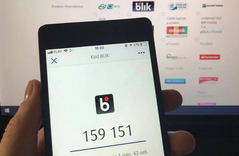 Przejmują konto na Facebooku i wyłudzają pieniądze przez wypłaty BLIKIEM. Uważajcie na nowy rodzaj oszustwa