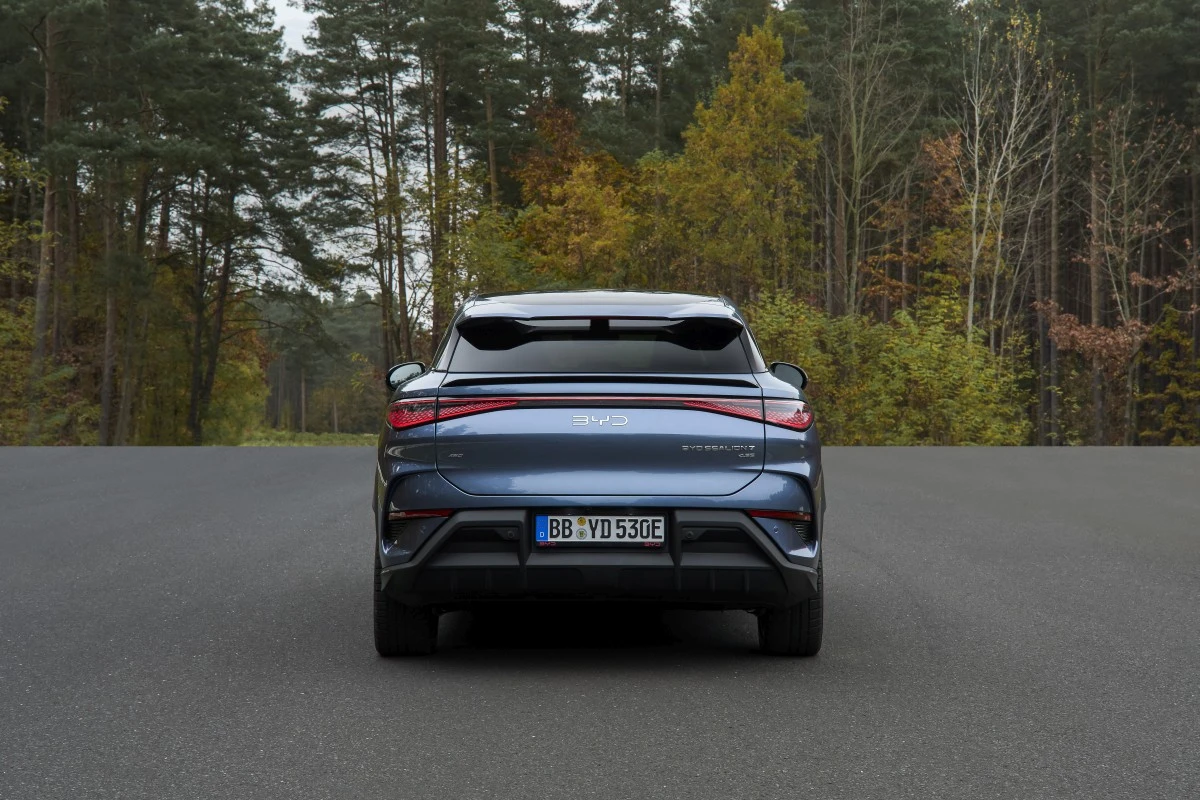 BYD Sealion 7 z tyłu