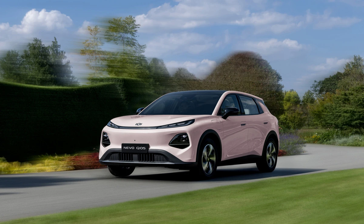 Ofensywa Changan w Europie. Elektryczny SUV segmentu B i obiecująca hybryda typu plug-in