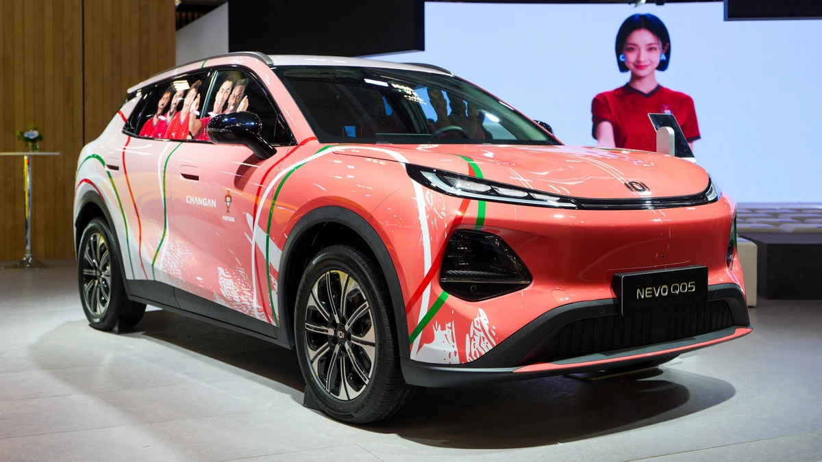 Ofensywa Changan w Europie. Elektryczny SUV segmentu B i obiecująca hybryda typu plug-in