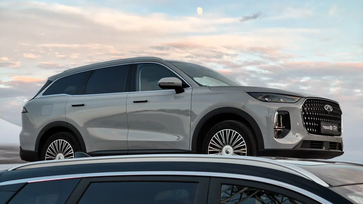 Chery Tiggo 9 CSH na rampie