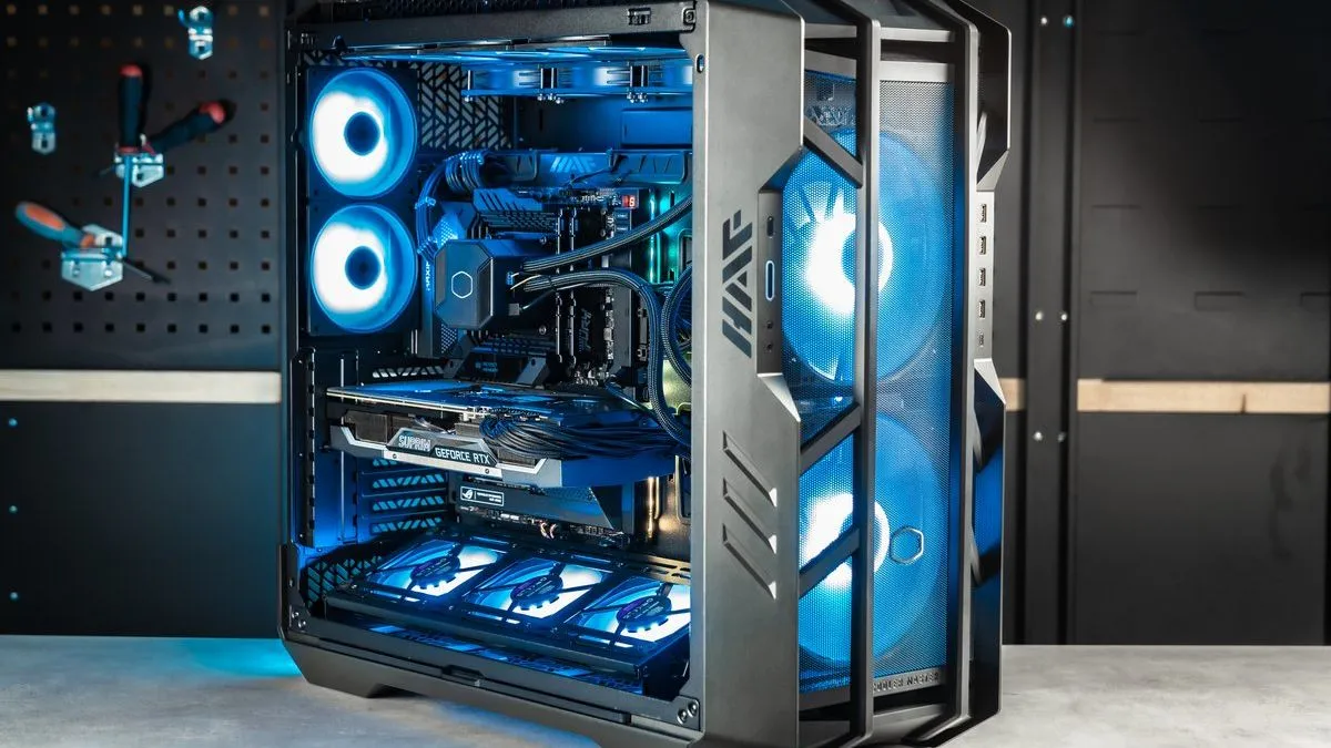 Cooler Master HAF 700 debiutuje w Polsce. Ta obudowa to marzenie entuzjasty