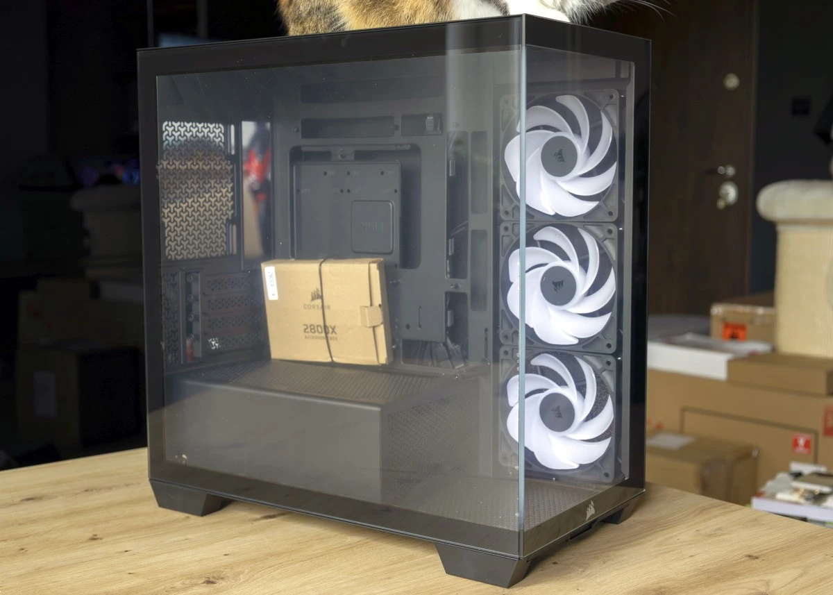 Corsair 2800X kosztuje 349 zł i wygląda jak obudowa za dwa razy tyle. Jest jeden haczyk (test)