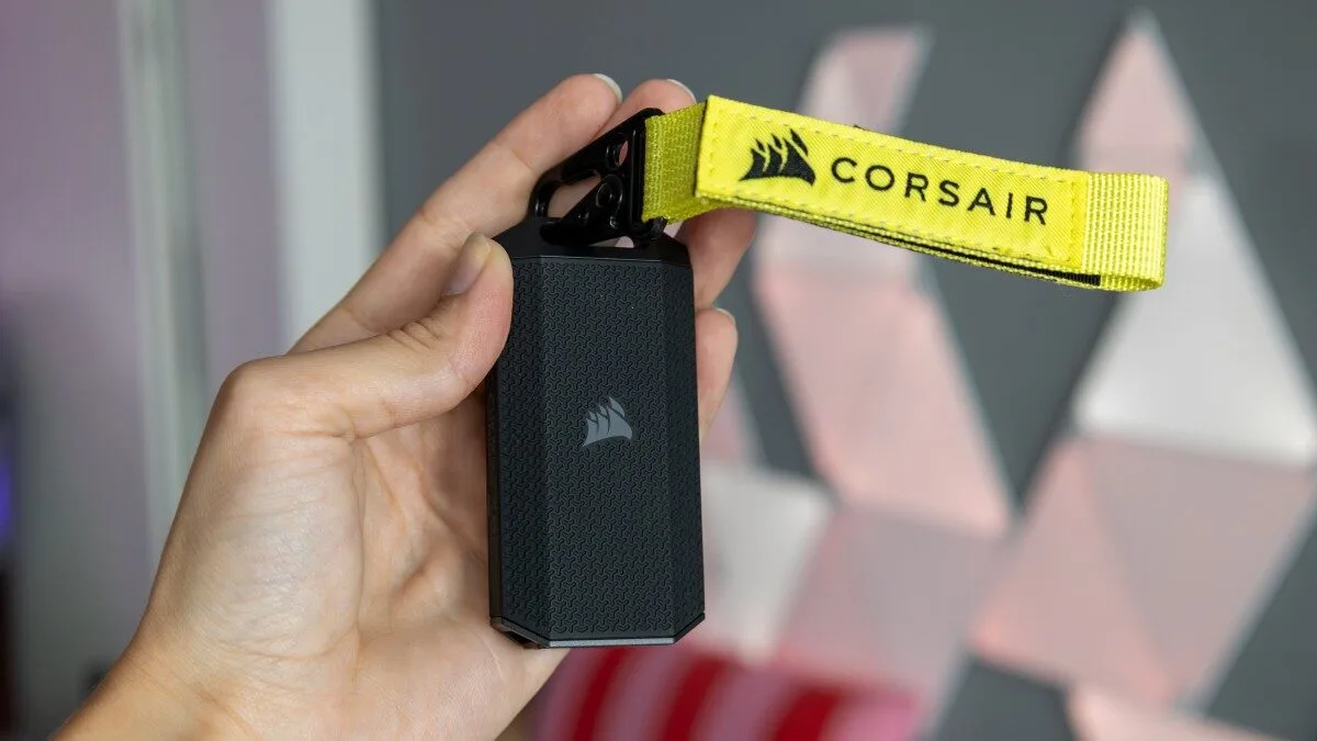 Corsair EX400U Survivor 2 TB – recenzja. Jestem wstrząśnięty (nie zmieszany)