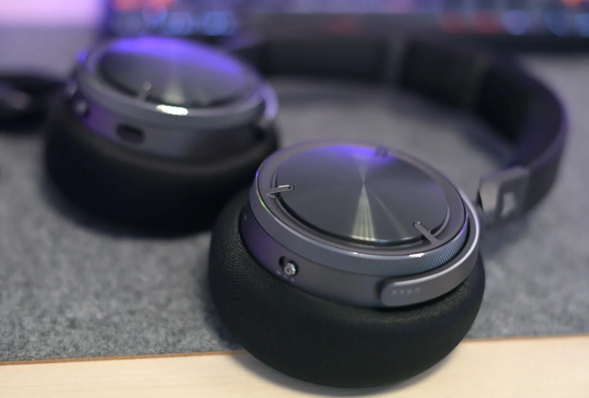 Corsair Virtuoso Max Wireless
