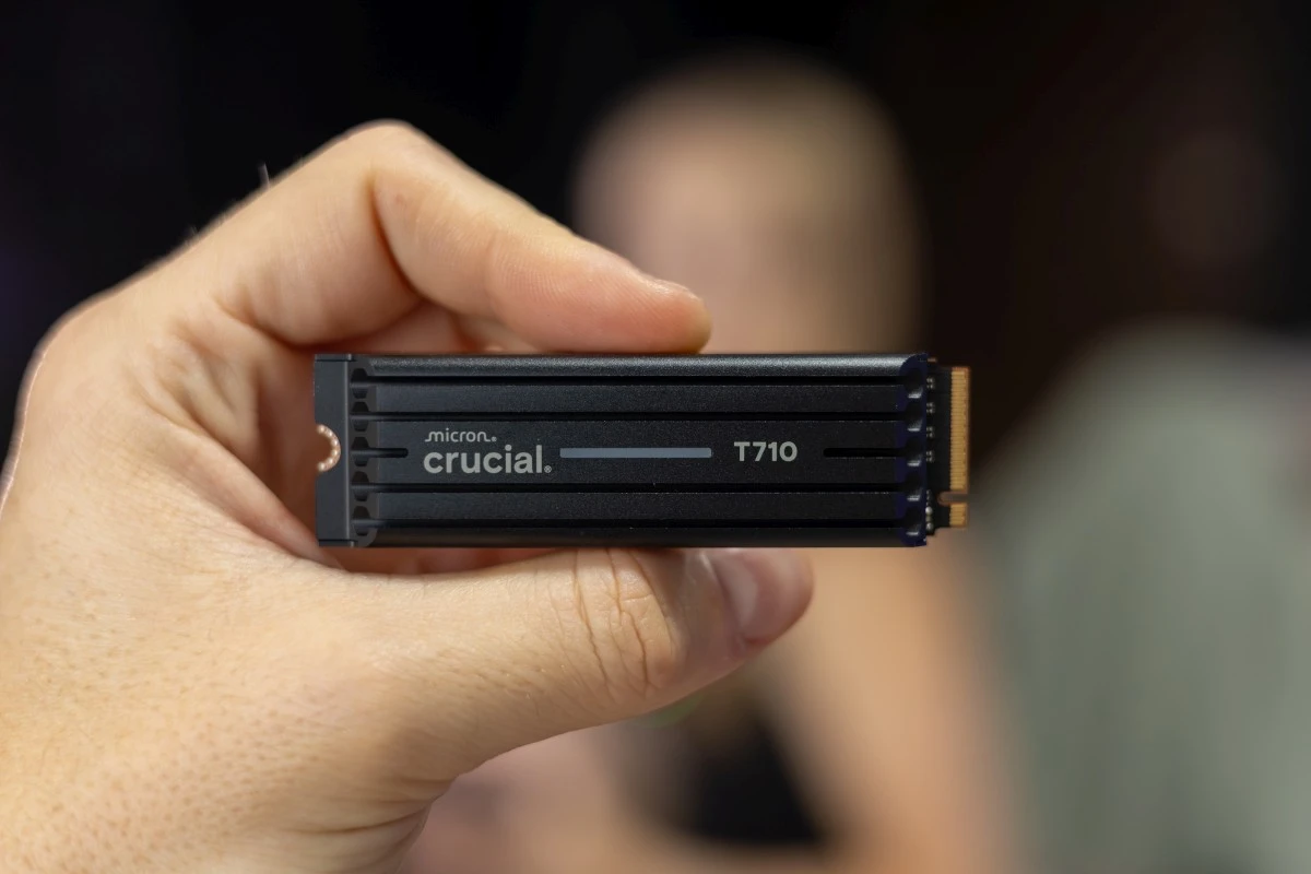 Crucial T710 2 TB – recenzja. Szybki dysk na trudne czasy