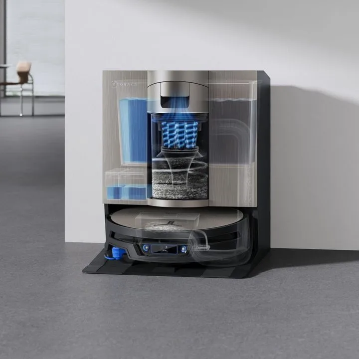 Stacja automatycznie opróżnia pojemnik na kurz / Źródło: Ecovacs