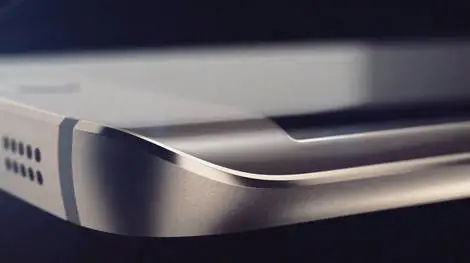 Samsung naśladuje Apple w reklamie Galaxy S6 edge