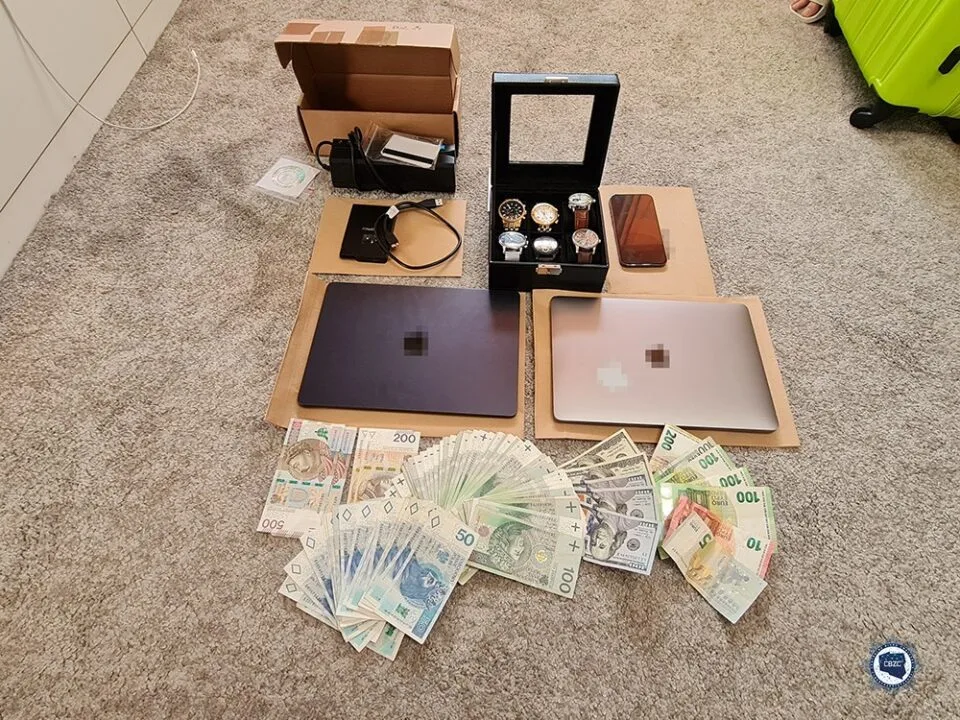 Dopłata do paczki zatrzymania policja