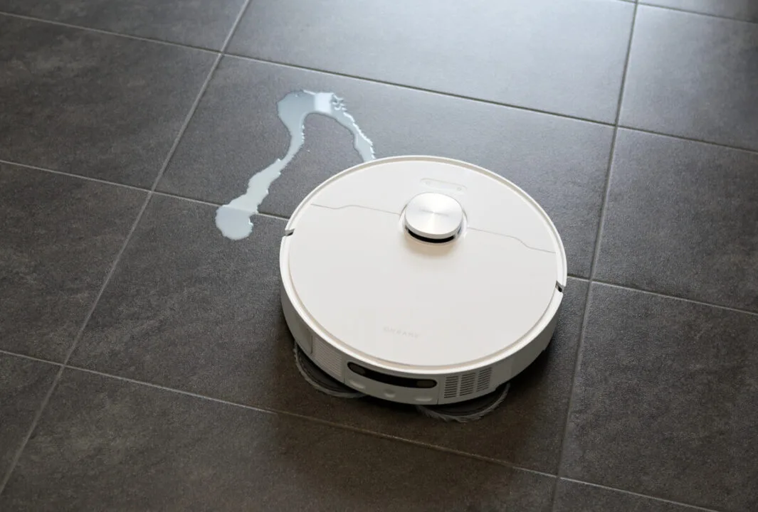 Mop kontra rozlane mleko