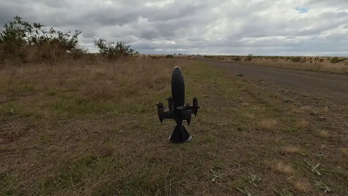 Rekordowo szybki dron DIY. Projekt Black Bird osiągnął ponad 700 km/h
