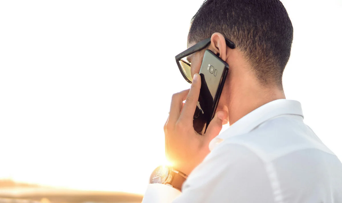 Dzwoni nieznany numer? Sprawdź, jak szybko zweryfikować, kto jest po drugiej stronie