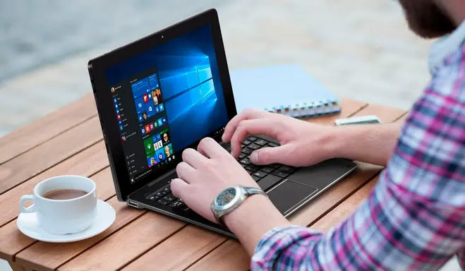 Kruger&Matz prezentuje EDGE 1084 z Windows 10 i modemem LTE