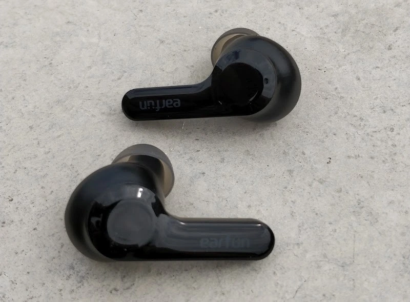 Test słuchawek EarFun Air. Jedne z najlepszych tanich słuchawek na rynku