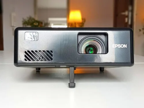 Epson EF-11: test kompaktowego projektora Full HD z laserowym źródłem światła