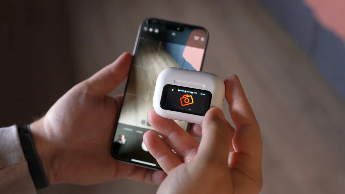 Etui dla słuchawek Apple AirPods z ekranem? Nie daj się nabrać