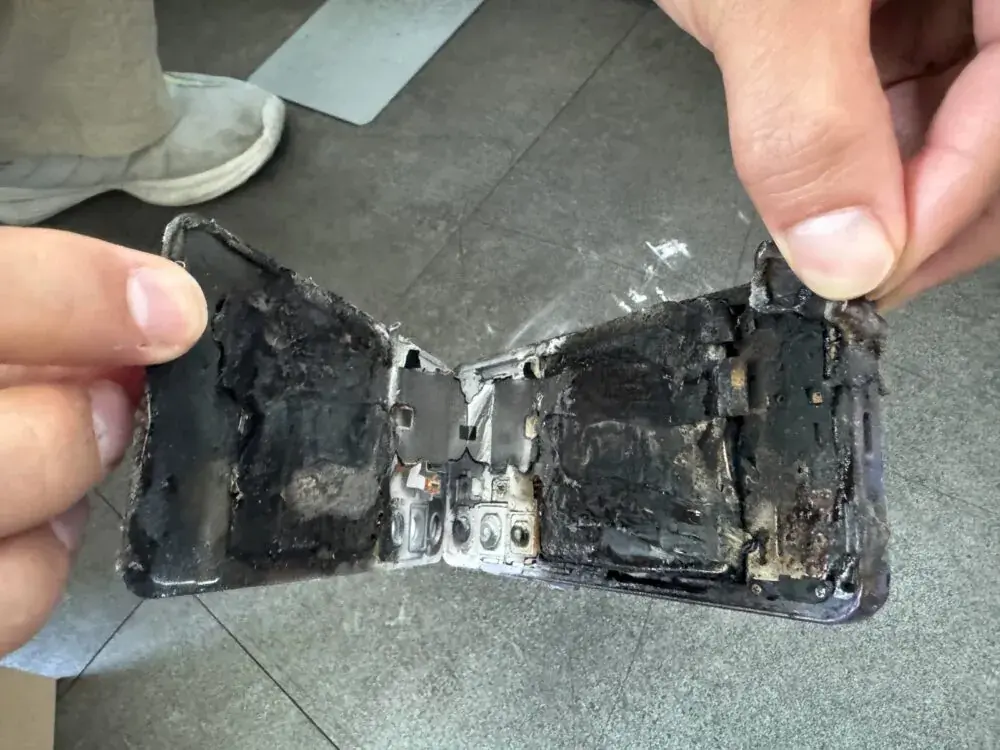 Szokujący incydent z Galaxy S24. telefon miał nagle stanąć w ogniu