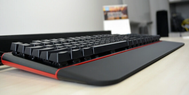 Genesis RX85 – test klawiatury gamingowej z magnetyczną podpórką