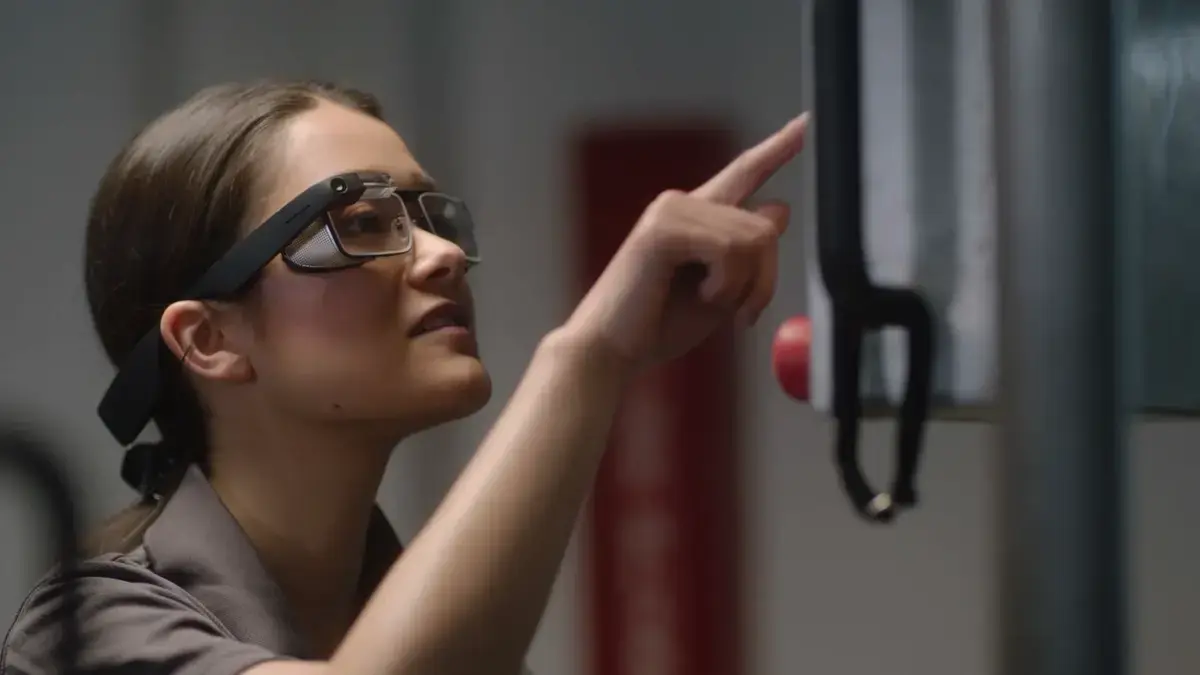 Nowy patent Google. Okulary AR połączą wzrok i gesty w jeden interfejs