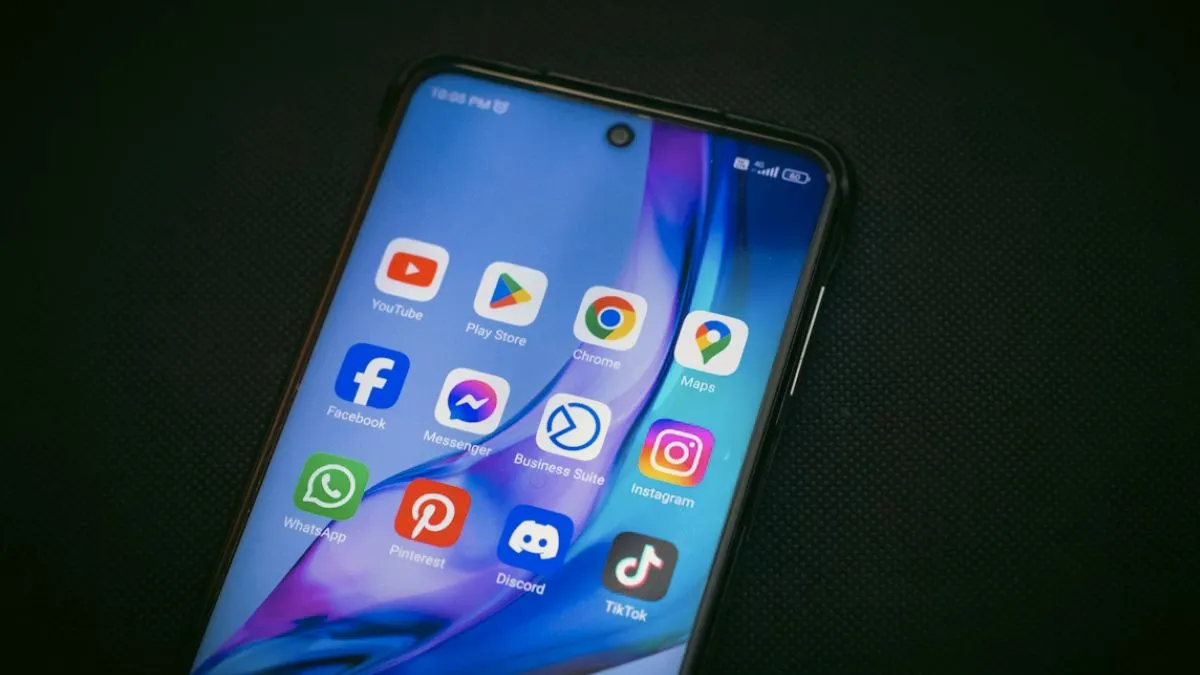 Google łata system. Android dostał 129 poprawek bezpieczeństwa