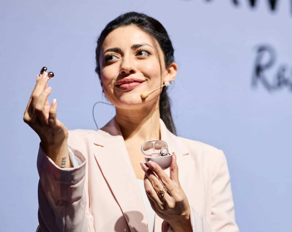 Huawei FreeClip w kolorze różowego złota