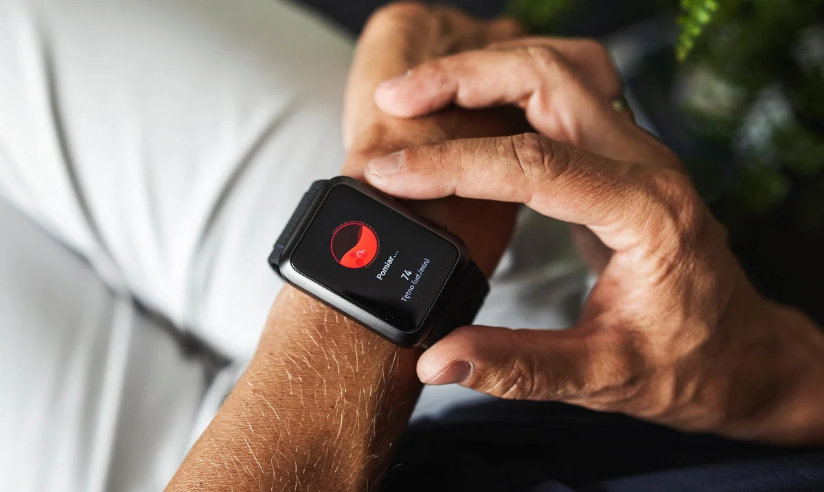 Smartwatch Huawei z funkcjami pomiaru ciśnienia i EKG debiutuje w Polsce