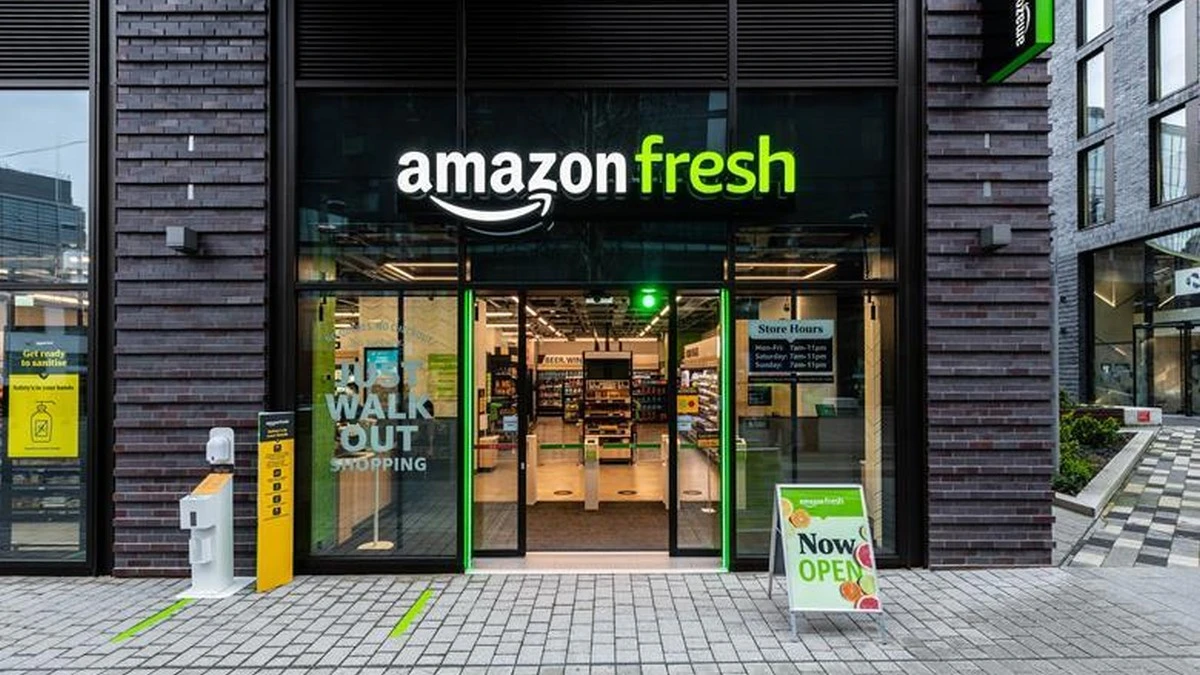 Hindusi obsługiwali bezobsługowe sklepy Amazon. Robili za sztuczną inteligencję
