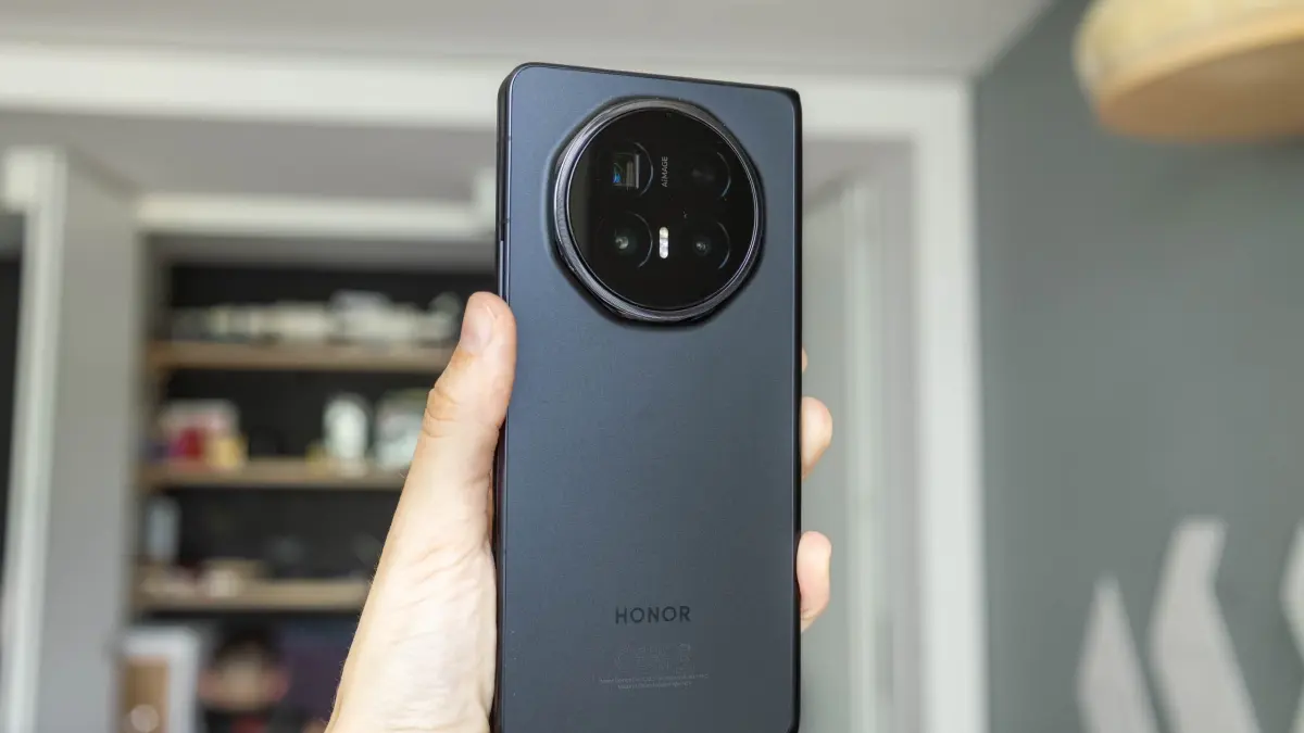 Honor Magic V6 już w moich rękach. Jest genialnie smukły, ale mam uwagi (pierwsze wrażenia)