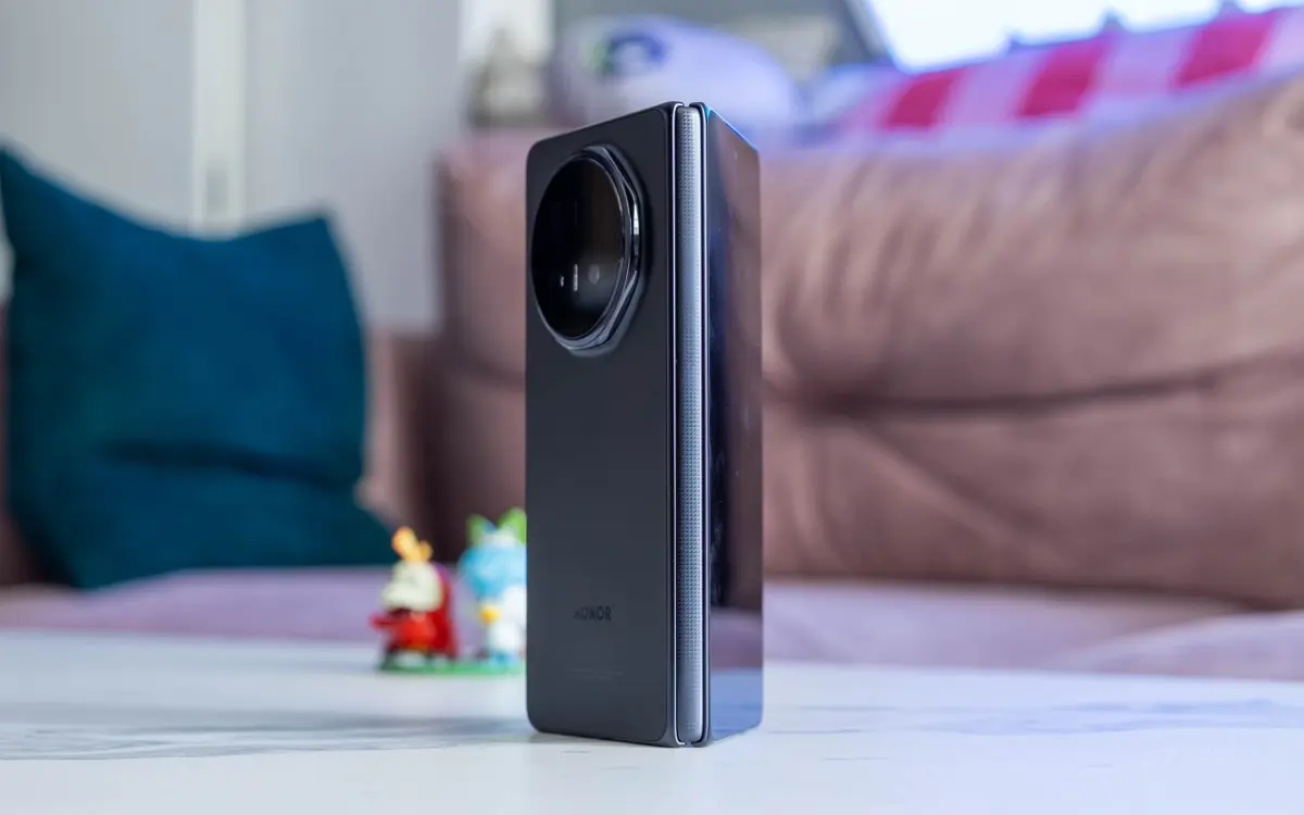 Honor Magic V6