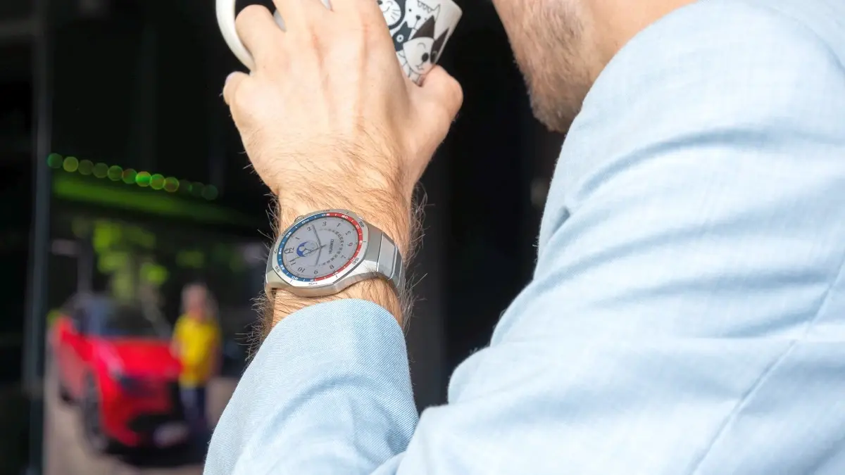 Huawei Watch GT 5 Pro tani jak nigdy. Prosty trik obniża cenę w promocji