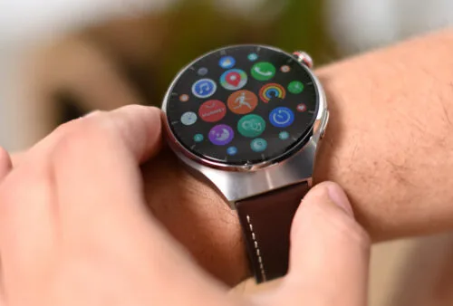 Smartwatche Huawei Watch 4 z eSIM debiutują w Polsce. Zdrowie i kondycja pod kontrolą