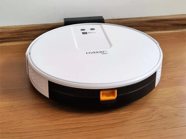 Test Hykker Navi Space. Warto kupić robota sprzątającego z Biedronki?