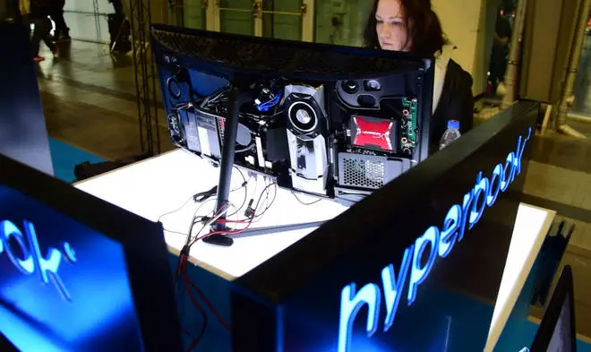 PGA 2016: Premiera Hyperbook Eclipse – 34-calowy AiO z GTX 1080