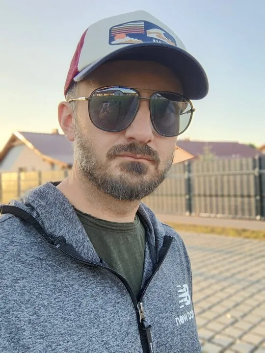 IMG_20230915_182652966_HDR_PORTRAIT_mini