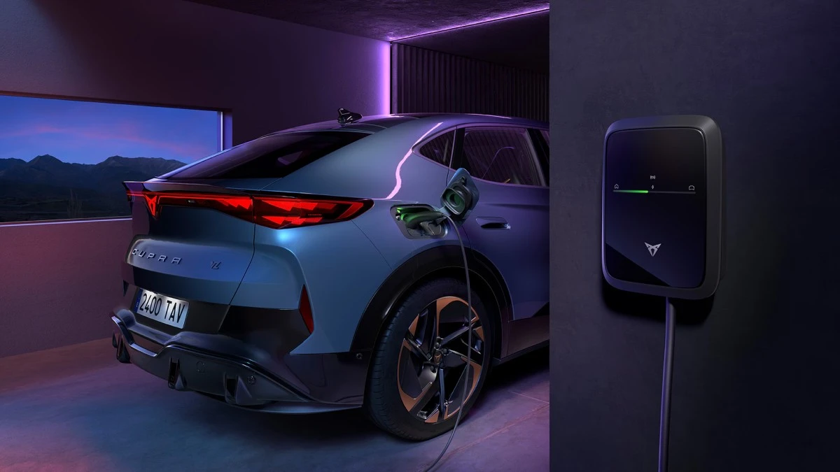Ile kosztuje ładowanie auta elektrycznego? Cupra ujawnia prawdziwe koszty