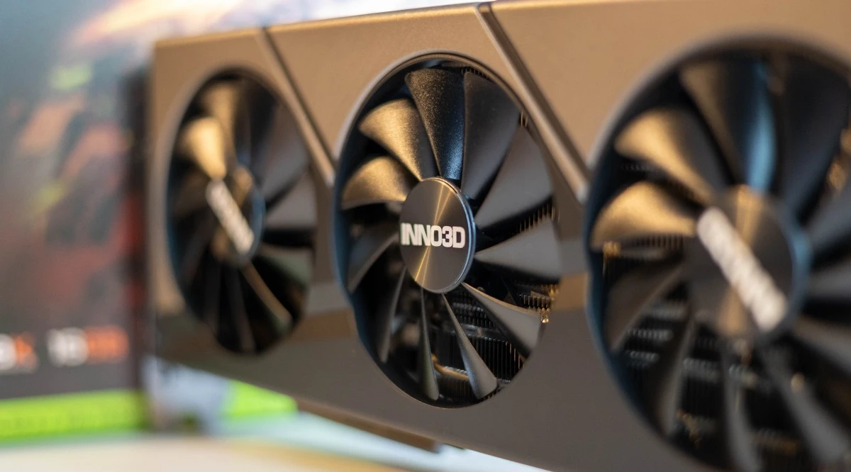 Inno3D GeForce RTX 4080 SUPER X3
