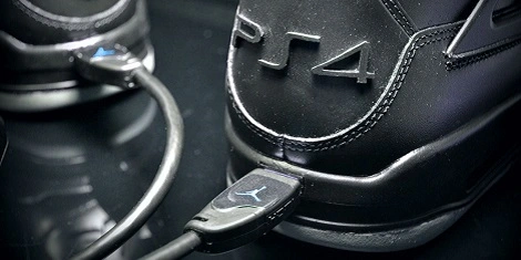 Buty dla fanów PS4… ze złączem HDMI