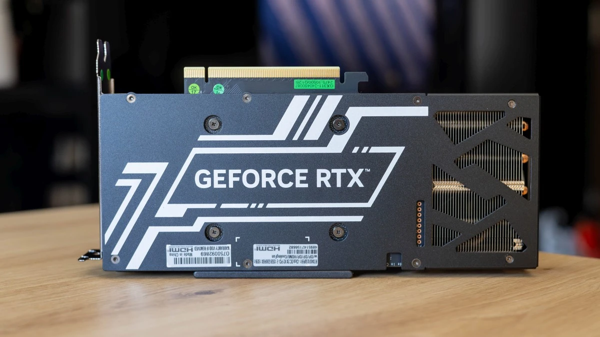 KFA2 GeForce RTX 4070 SUPER 1-Click OC 2X V2