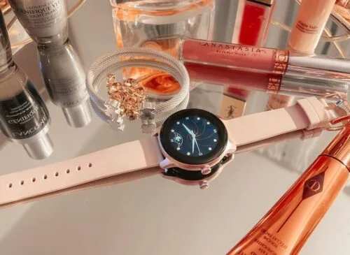 Kieslect L11 – stylowy i niedrogi smartwatch dla kobiet wkrótce w sprzedaży