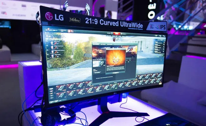 LG wprowadza na polski rynek UltraPanoramiczny gamingowy monitor LG 34UC79G
