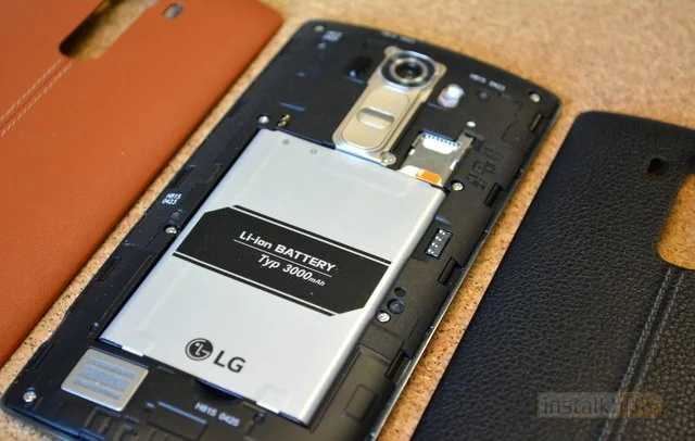 Mamy 2020 rok, a UE chce, aby smartfony miały łatwo wymienialne baterie