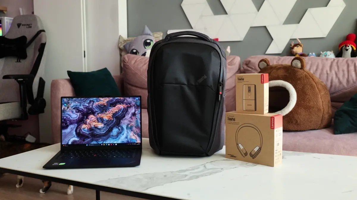 Idealny zestaw do pracy hybrydowej? Te gadżety Lenovo na pewno docenisz