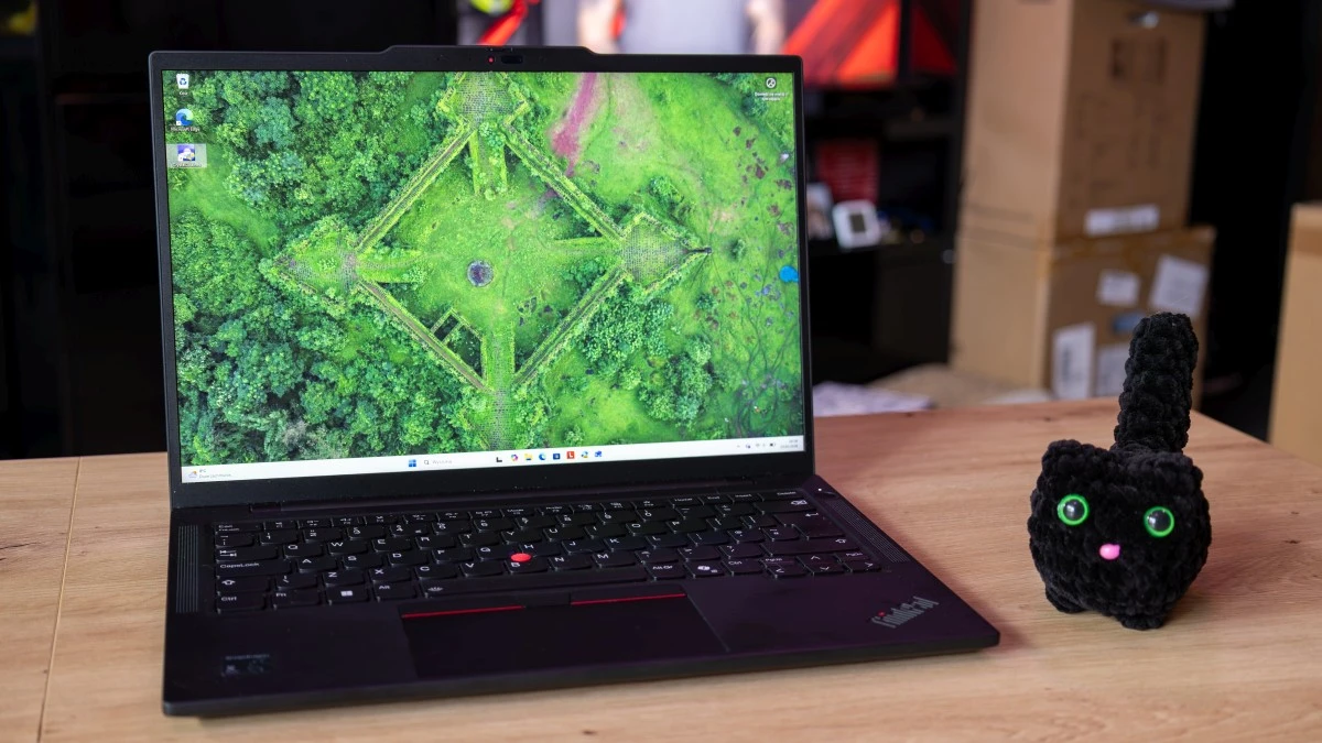 20 godzin pracy na baterii? Sprawdziłem Lenovo ThinkPad T14s Gen 6 ze Snapdragonem (recenzja)