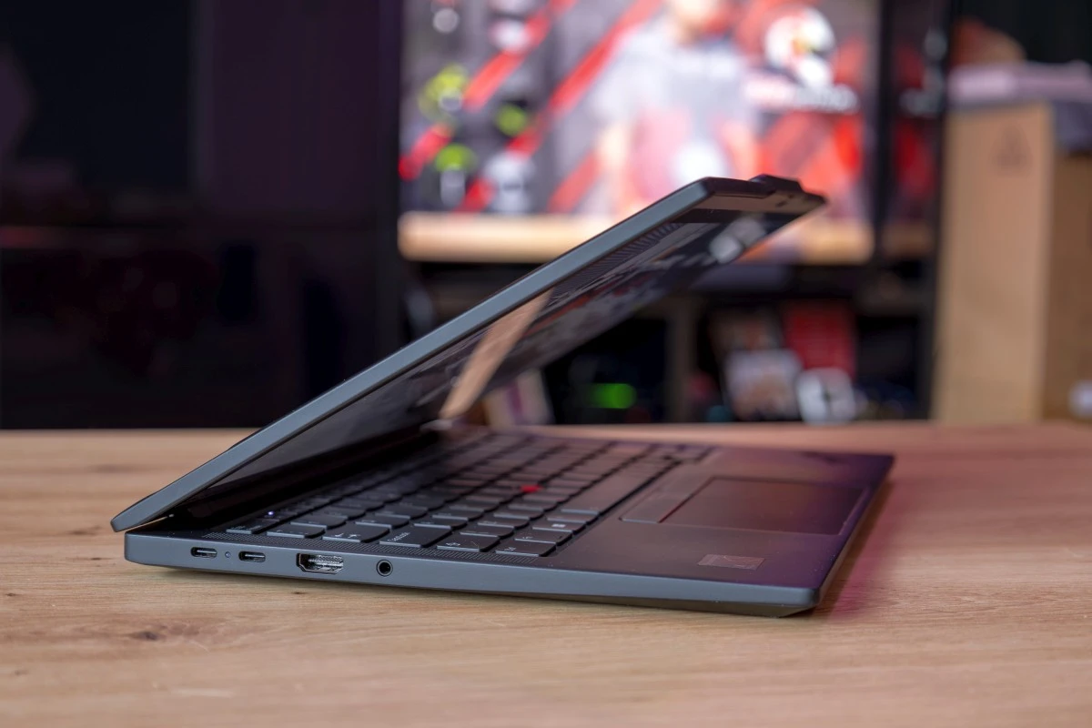Lenovo ThinkPad T14s Gen 6 (Snapdragon) recenzja